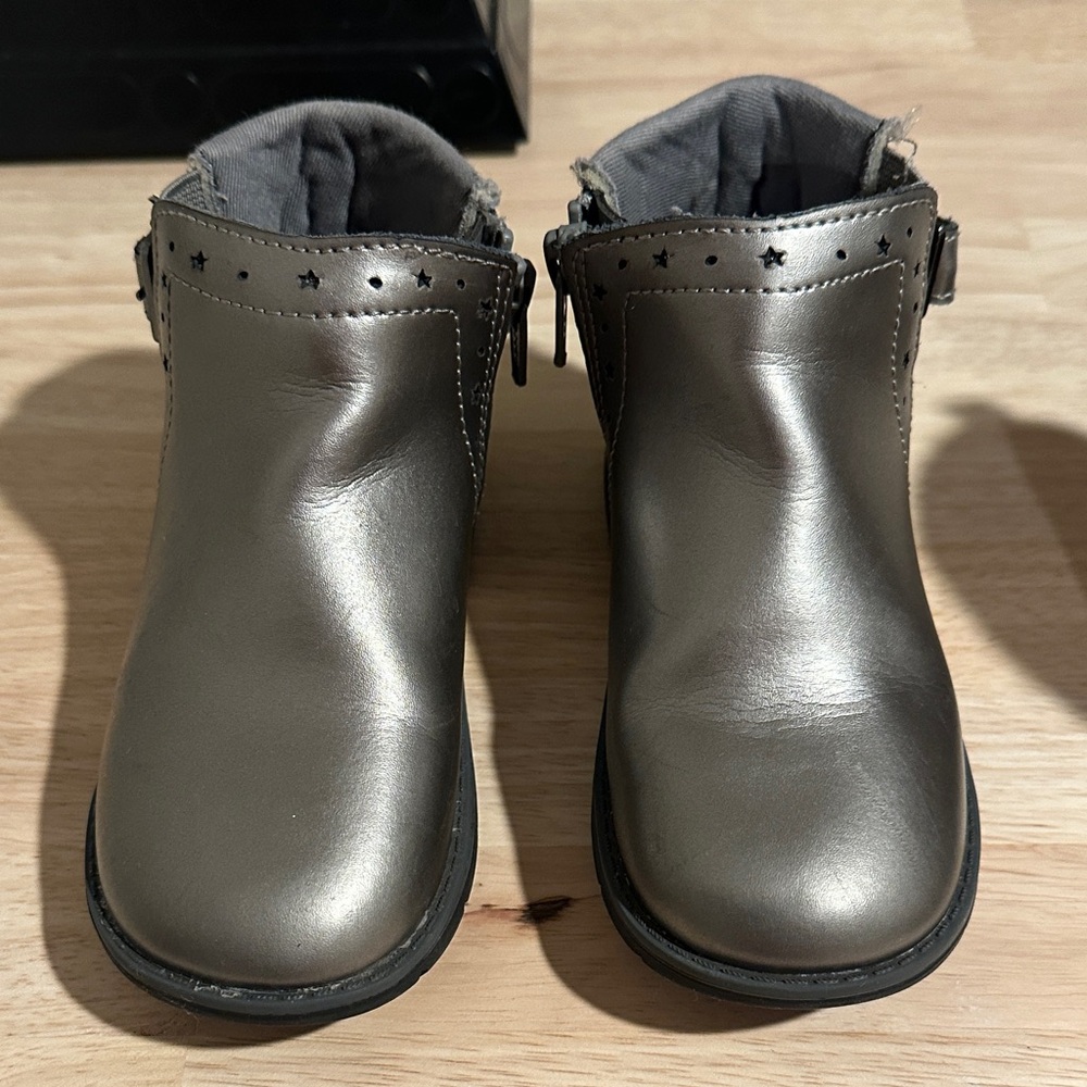 Stride Rite Agnes Metallic Charcoal Star-Trim Ankle Boots